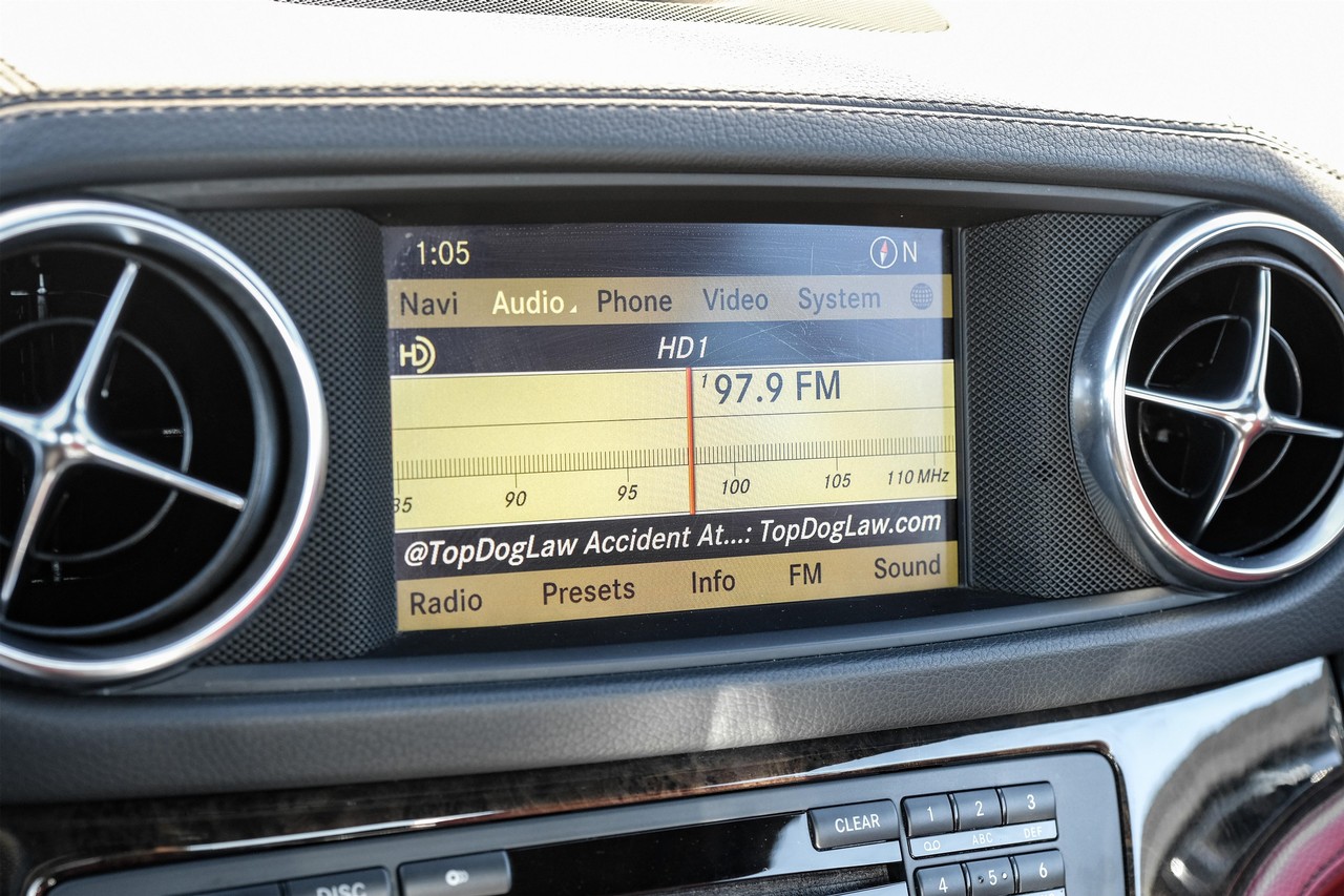 Mercedes-Benz S 550 Vehicle Main Gallery Image 25