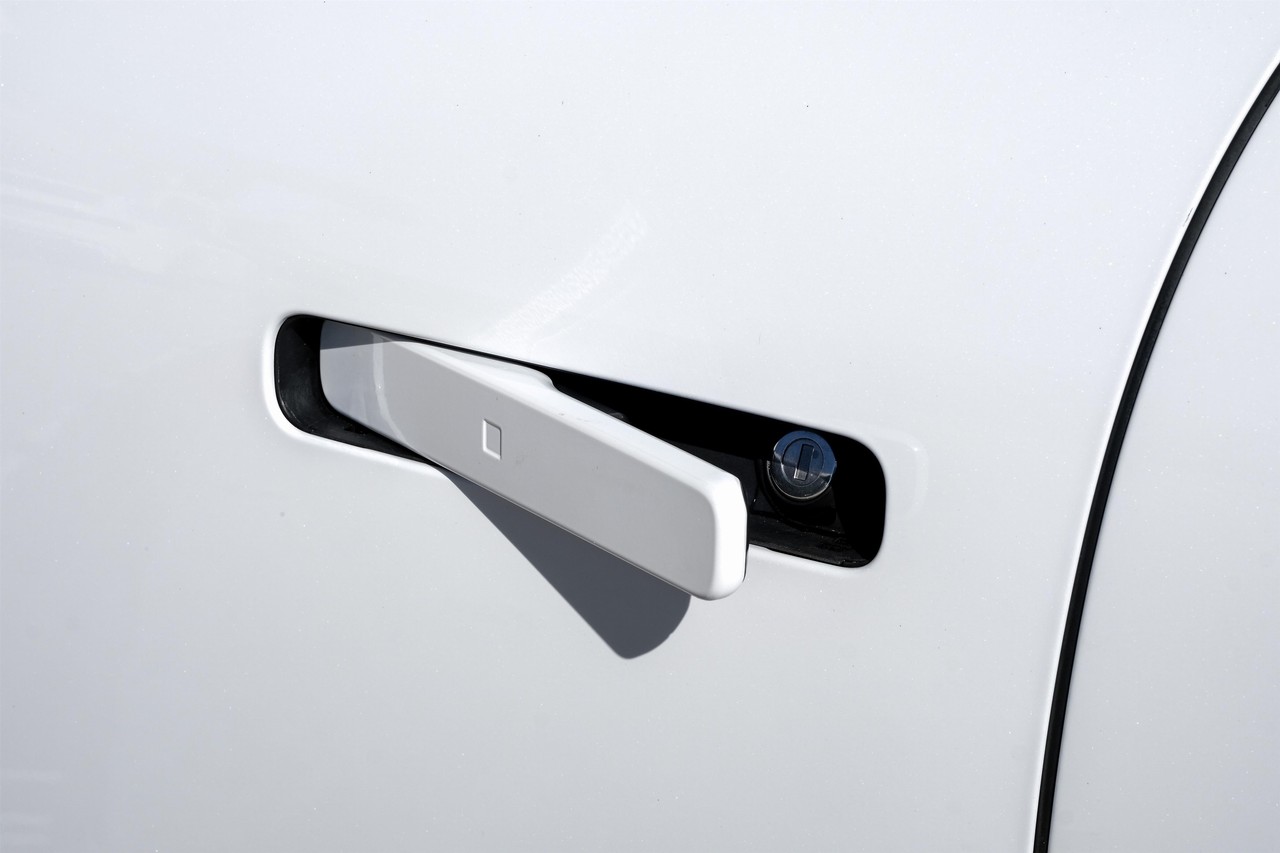 Hyundai IONIQ 6 Vehicle Main Gallery Image 40