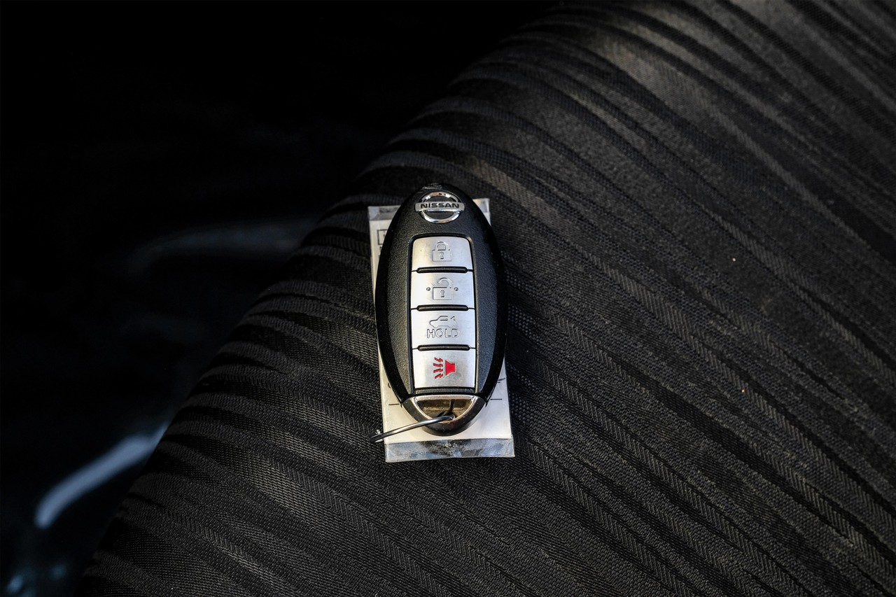 Nissan Sentra Vehicle Main Gallery Image 52