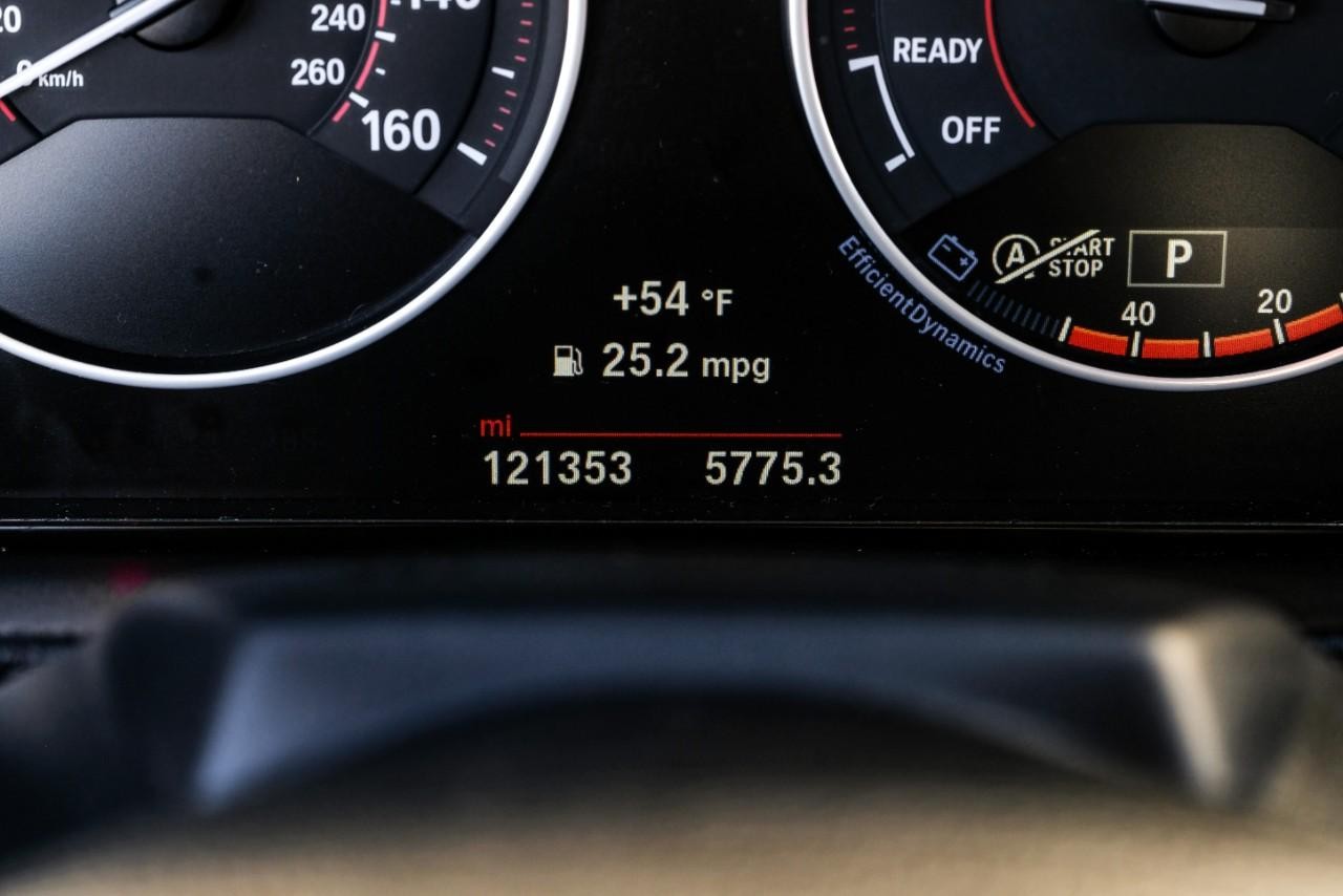 BMW 430i Vehicle Main Gallery Image 26