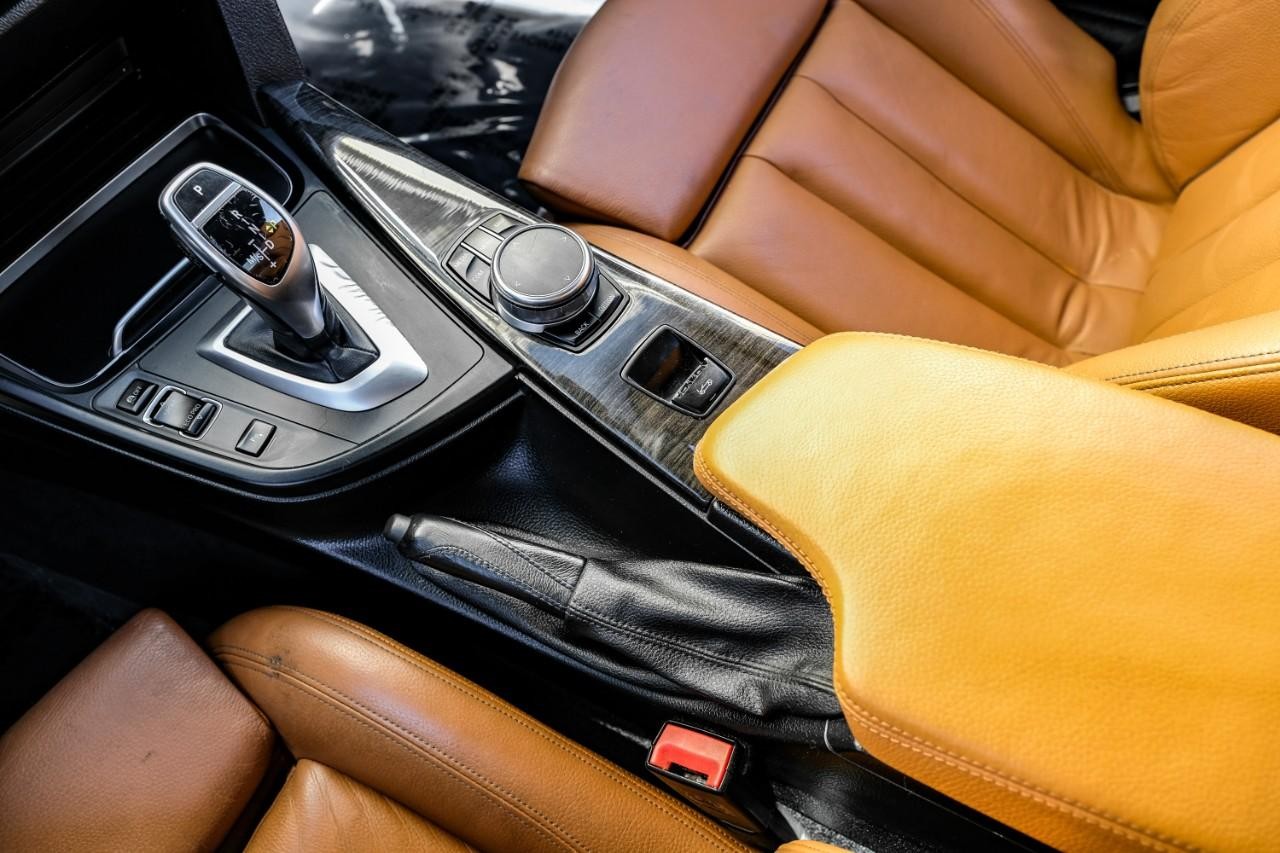 BMW 430i Vehicle Main Gallery Image 30