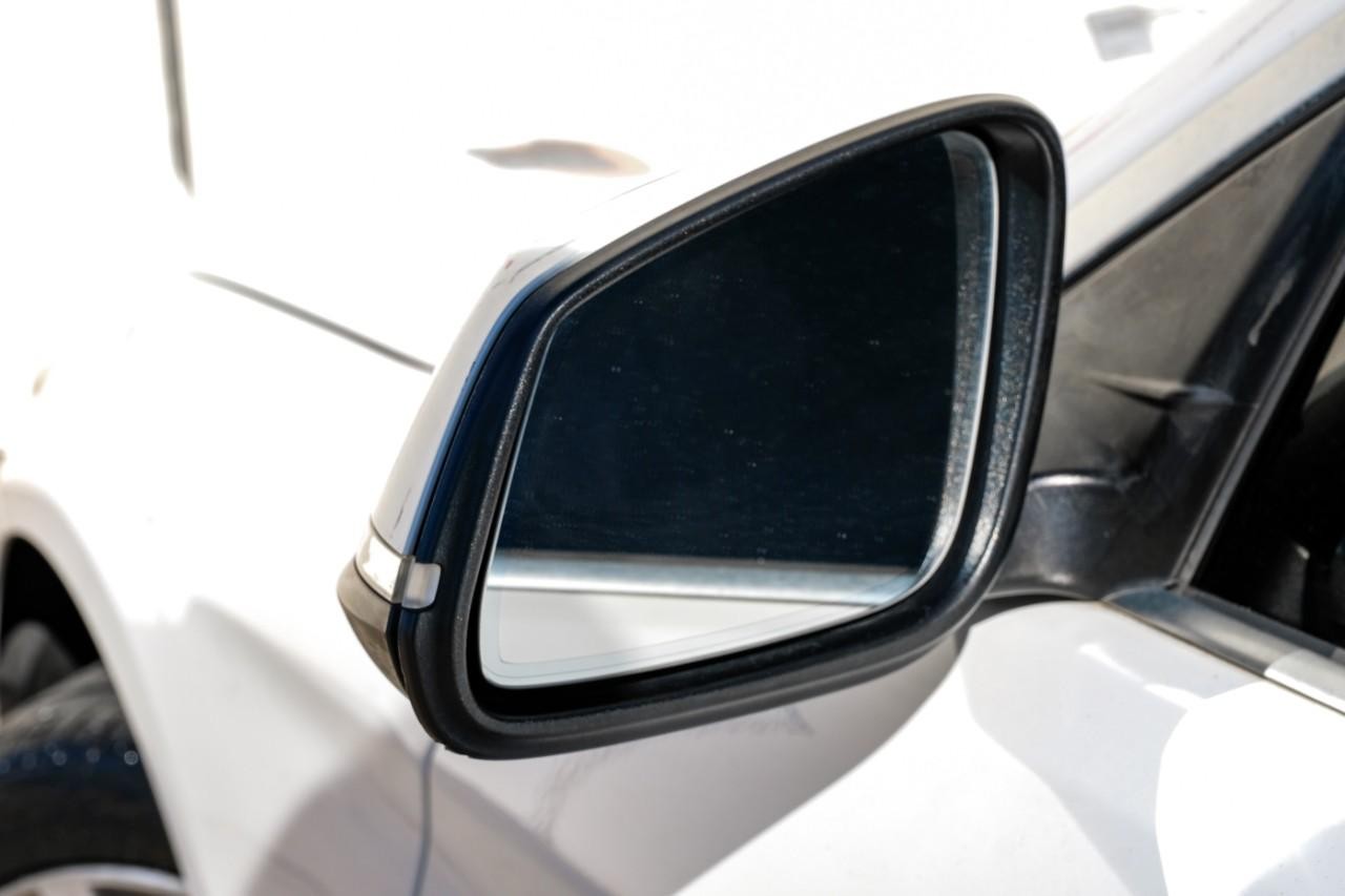 BMW 430i Vehicle Main Gallery Image 41