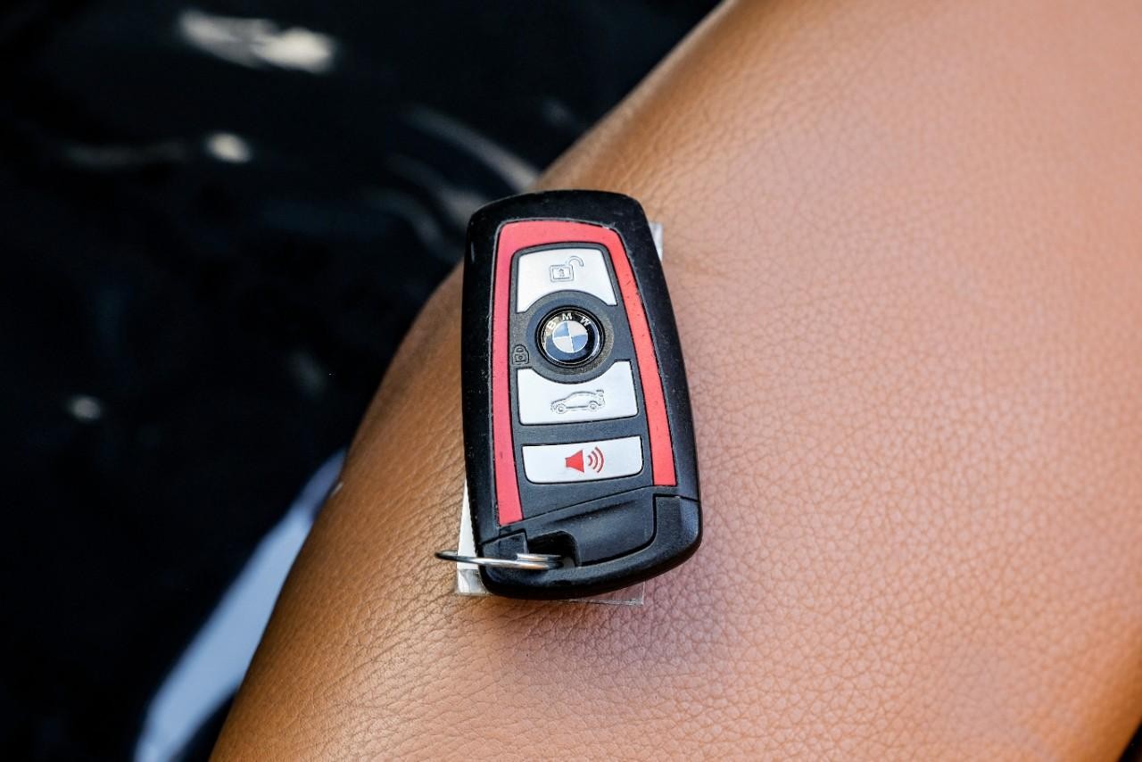 BMW 430i Vehicle Main Gallery Image 53