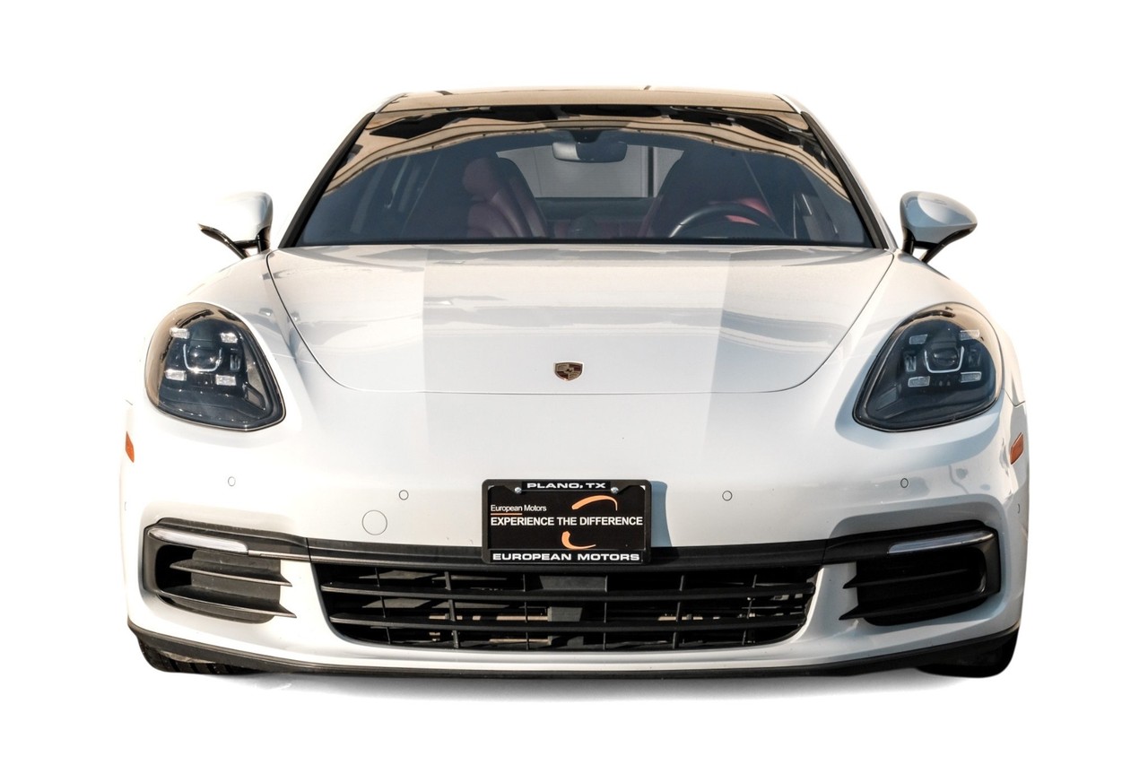 Porsche Panamera Vehicle Main Gallery Image 06