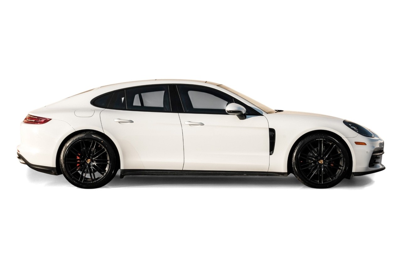 Porsche Panamera Vehicle Main Gallery Image 08