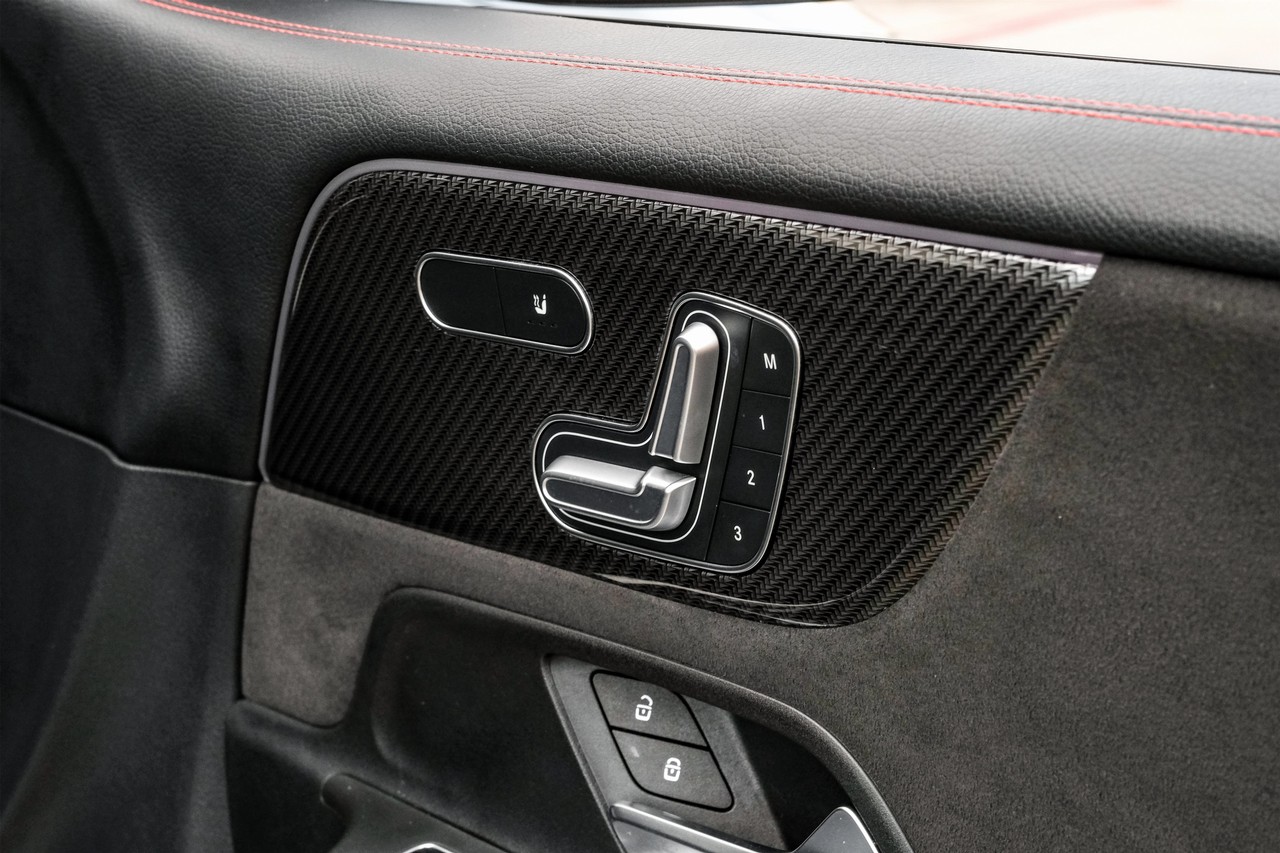 Mercedes-Benz GLB Vehicle Main Gallery Image 48