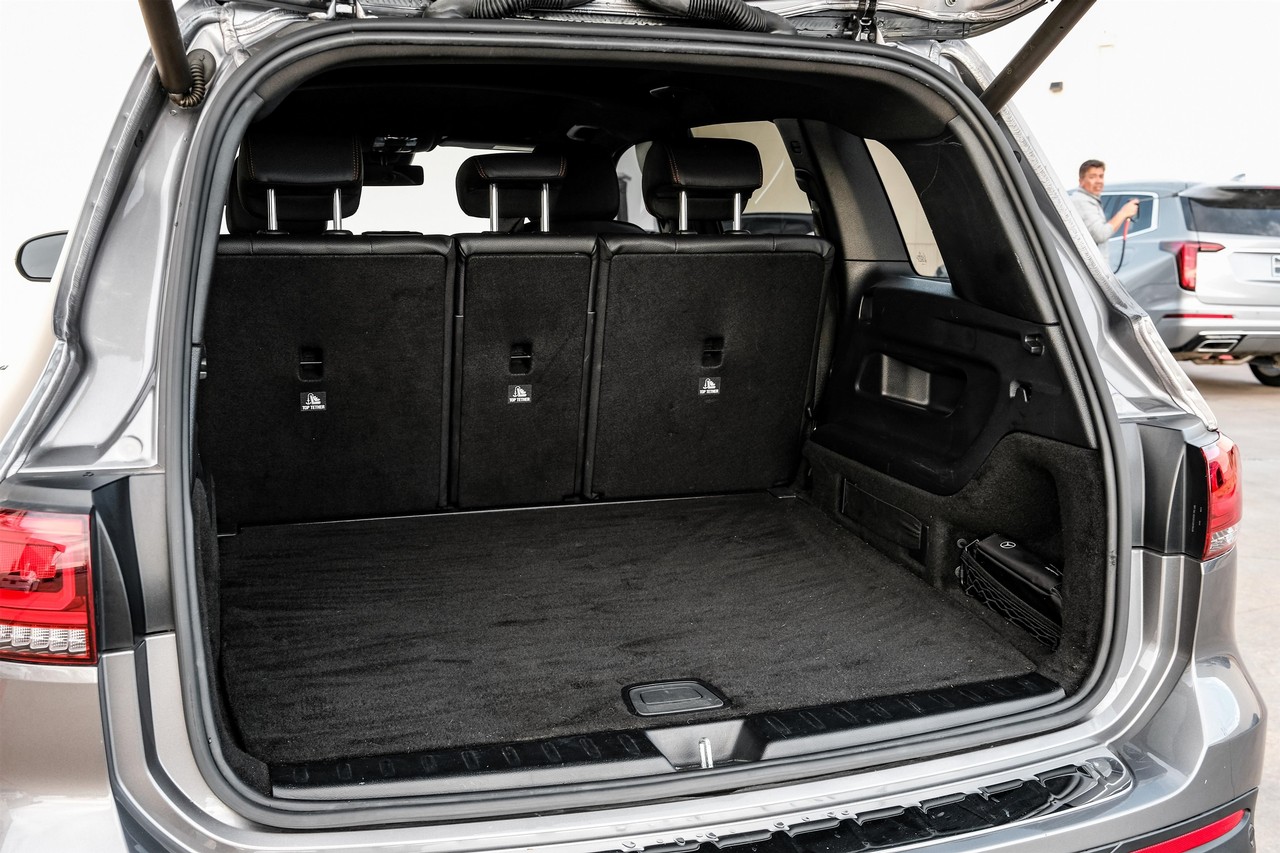 Mercedes-Benz GLB Vehicle Main Gallery Image 57