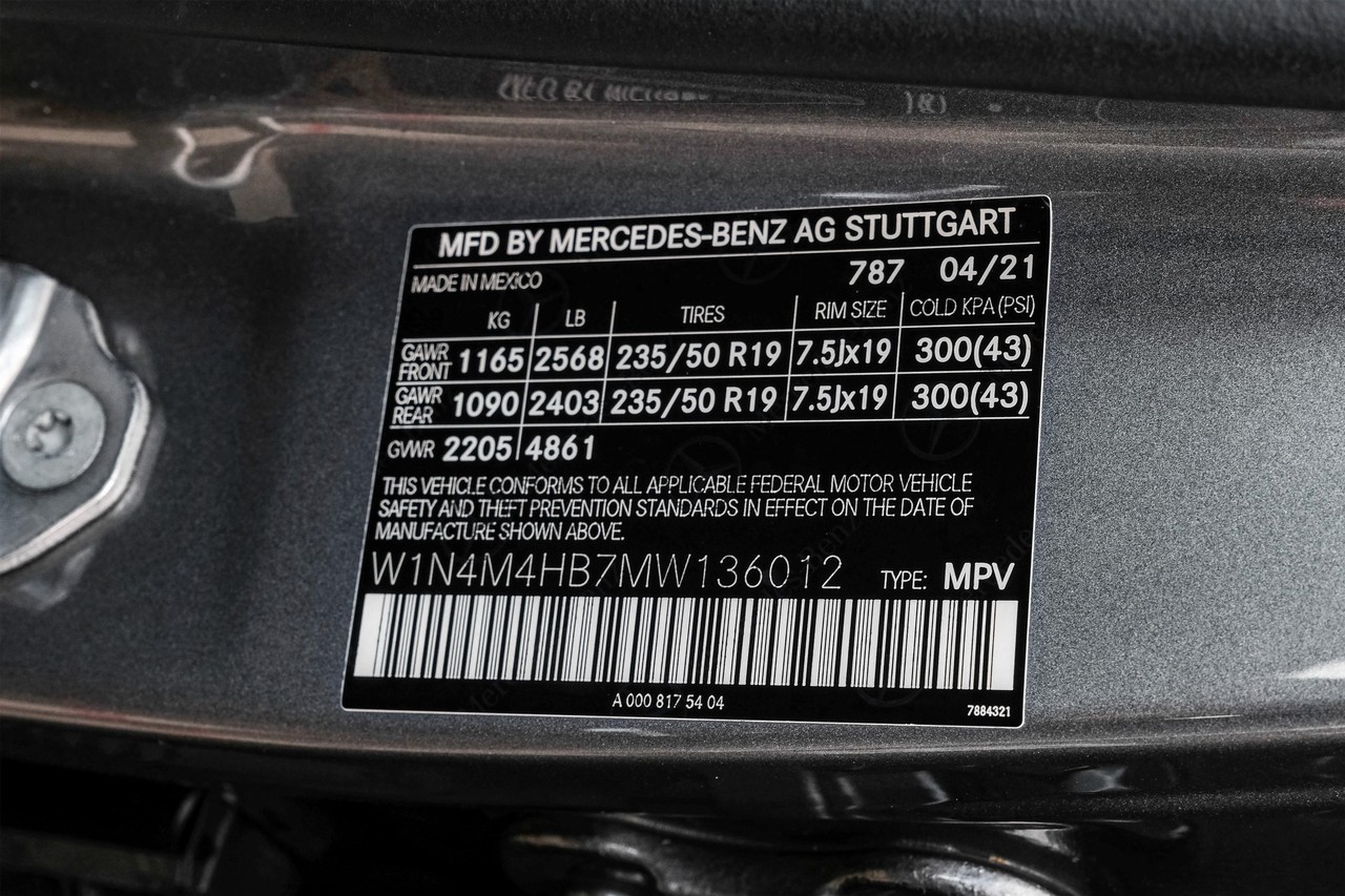 Mercedes-Benz GLB Vehicle Main Gallery Image 64