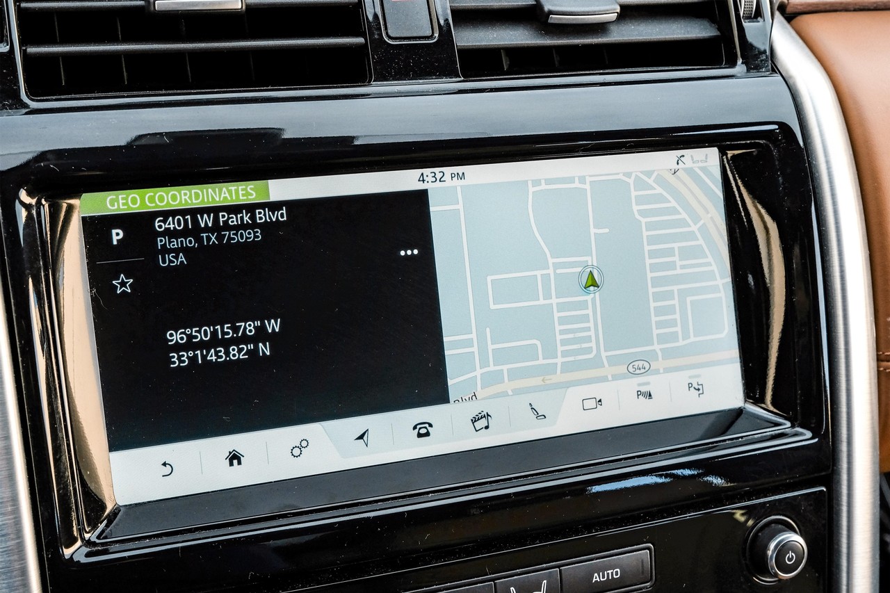 Land Rover Discovery Vehicle Main Gallery Image 23