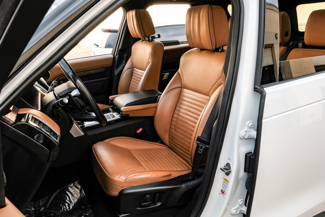 Land Rover Discovery Vehicle Main Gallery Image 31