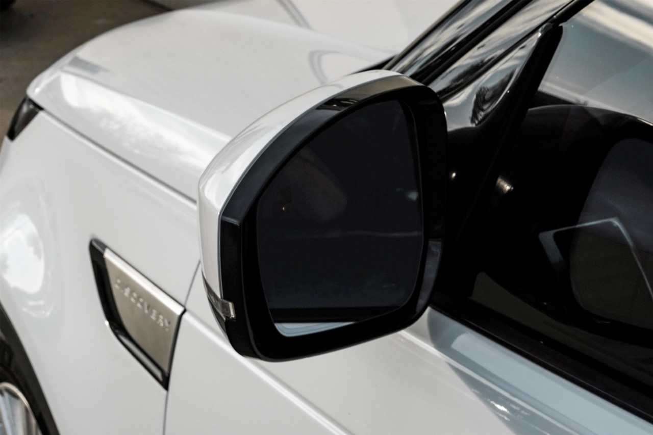 Land Rover Discovery Vehicle Main Gallery Image 42