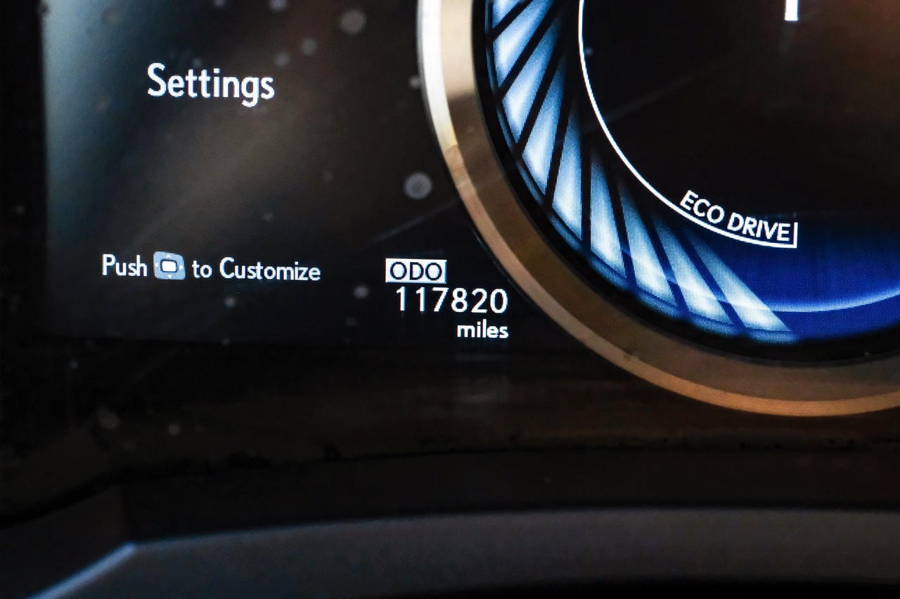 Lexus RC F Vehicle Main Gallery Image 19