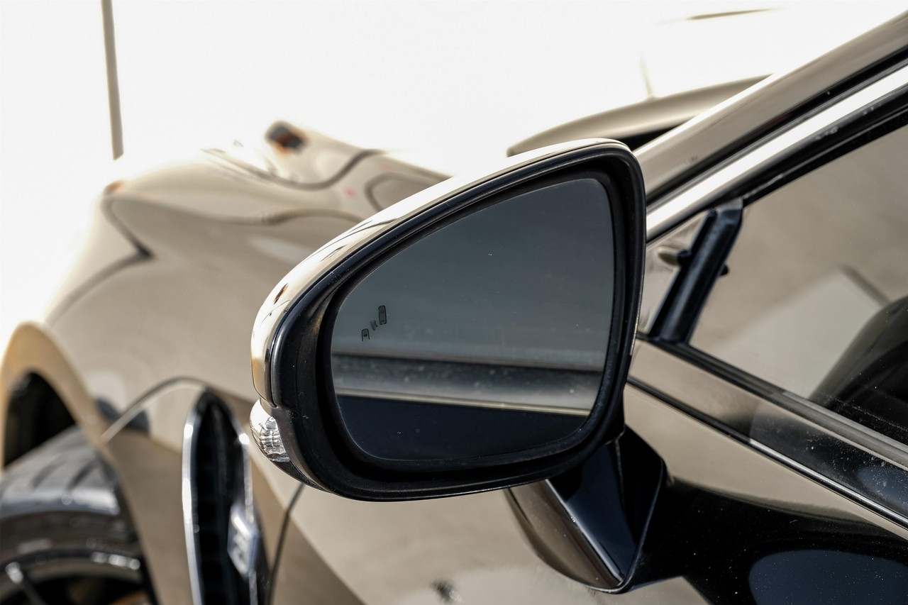 Lexus RC F Vehicle Main Gallery Image 38