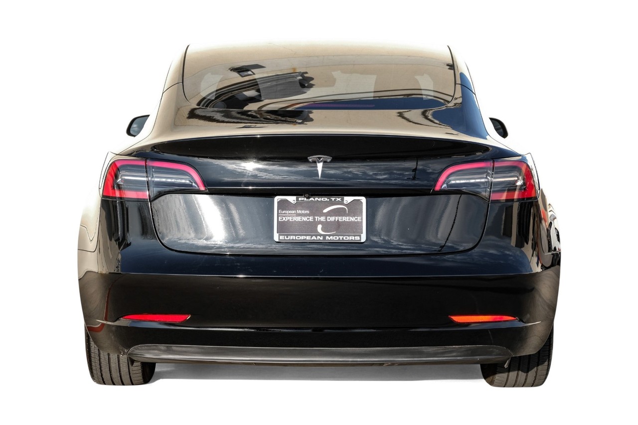 Tesla Model 3 Vehicle Main Gallery Image 10