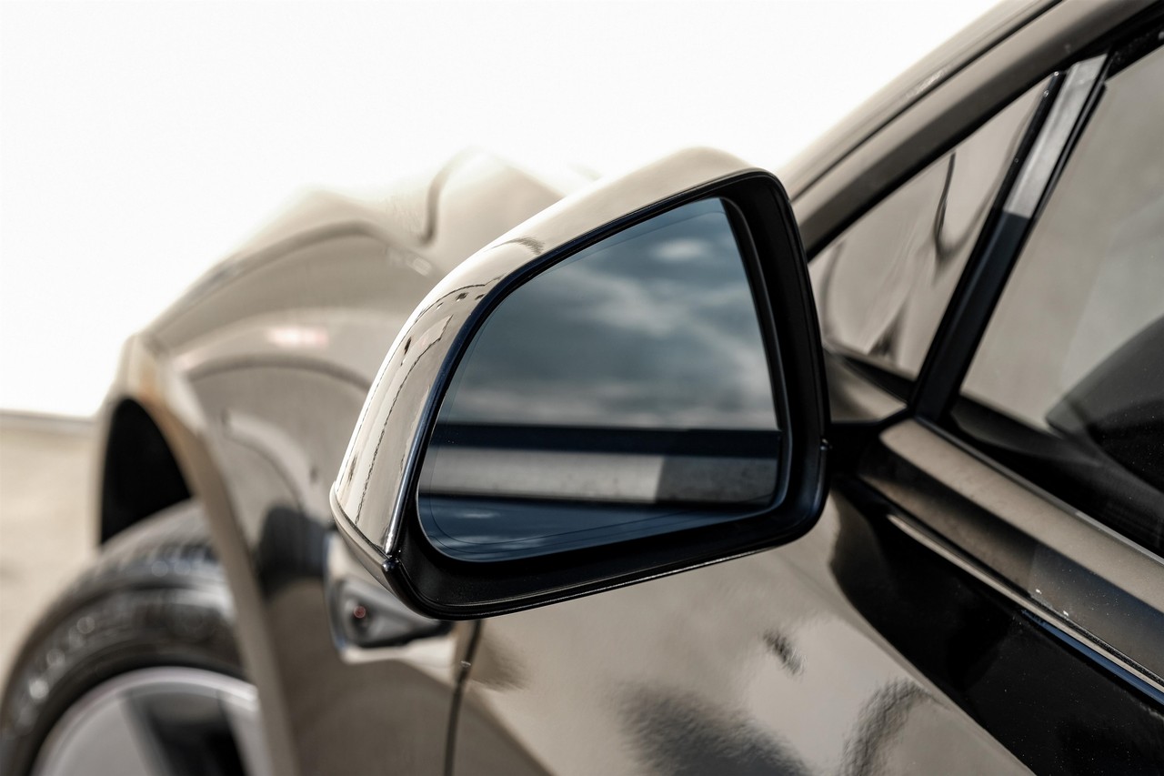 Tesla Model 3 Vehicle Main Gallery Image 40