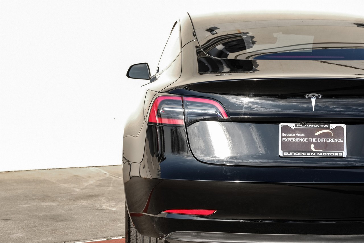 Tesla Model 3 Vehicle Main Gallery Image 47