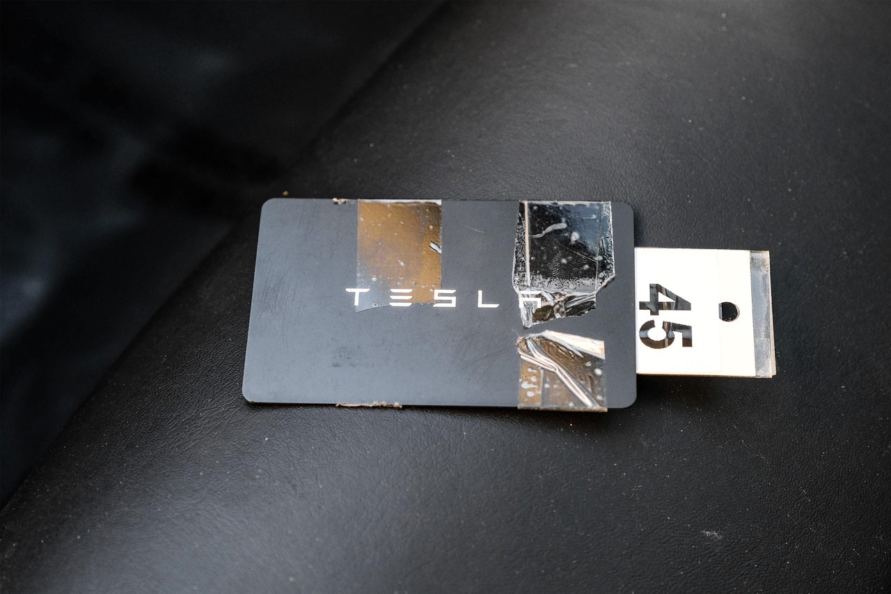 Tesla Model 3 Vehicle Main Gallery Image 57