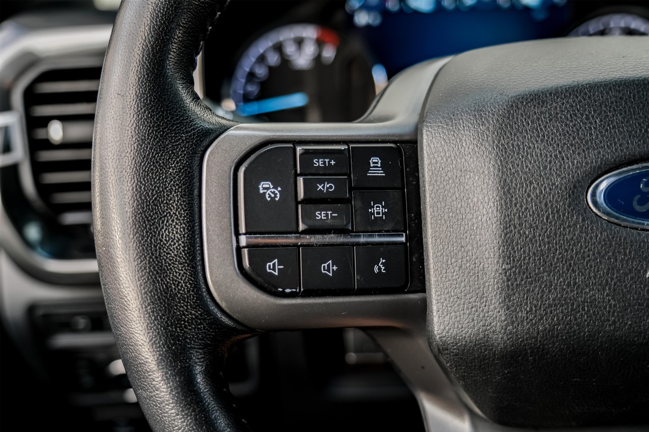 Ford F-150 Vehicle Main Gallery Image 16