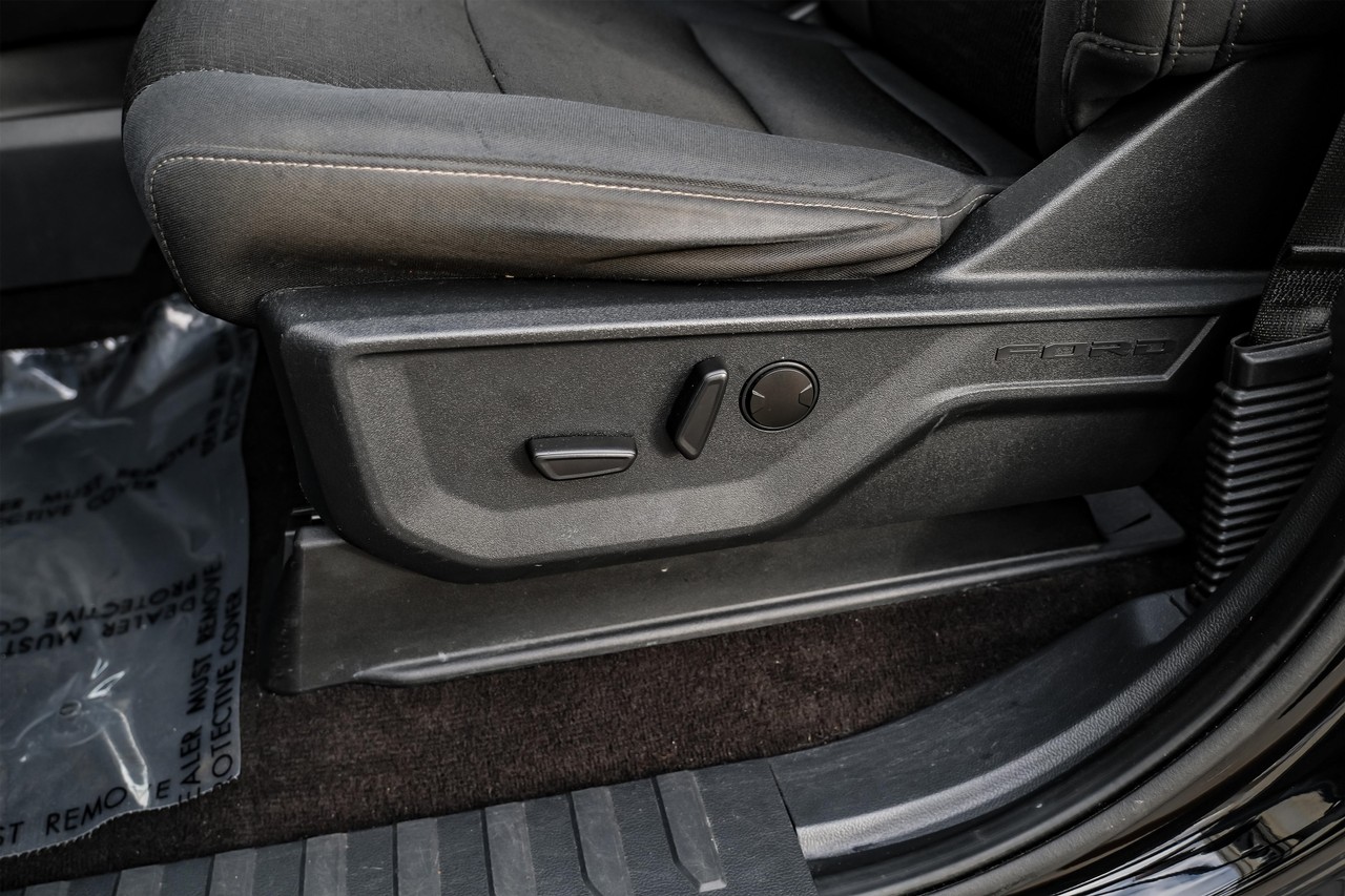 Ford F-150 Vehicle Main Gallery Image 31