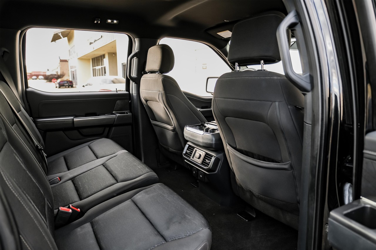 Ford F-150 Vehicle Main Gallery Image 35