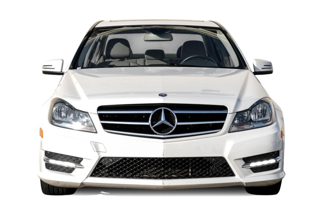 Mercedes-Benz C 300 Vehicle Main Gallery Image 06
