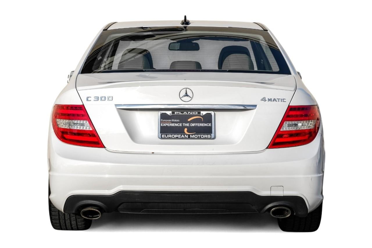 Mercedes-Benz C 300 Vehicle Main Gallery Image 10