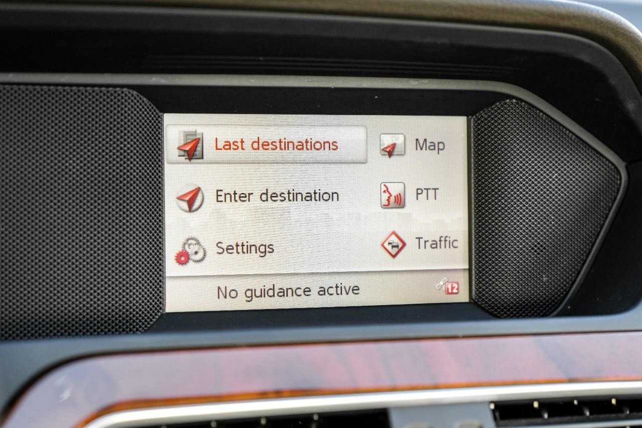 Mercedes-Benz C 300 Vehicle Main Gallery Image 23