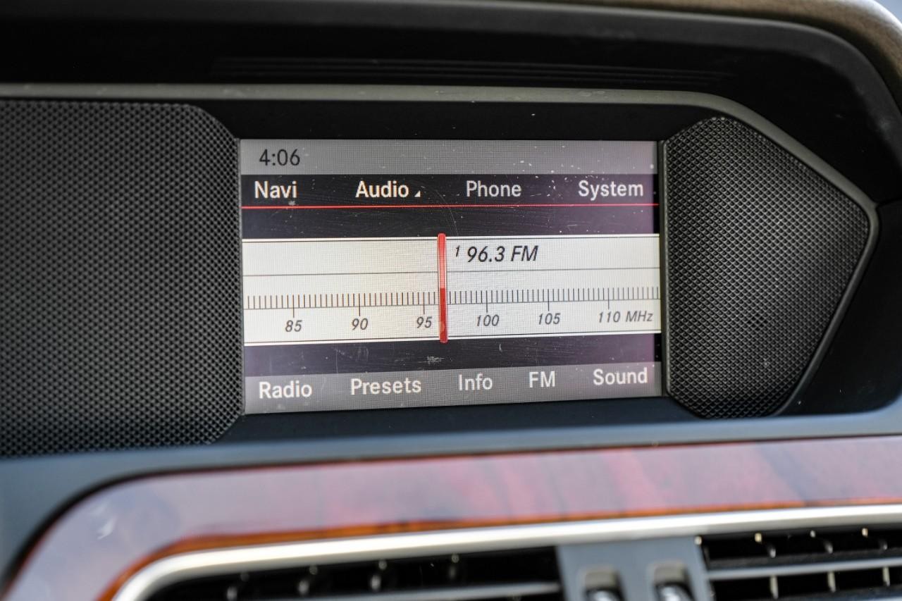 Mercedes-Benz C 300 Vehicle Main Gallery Image 29