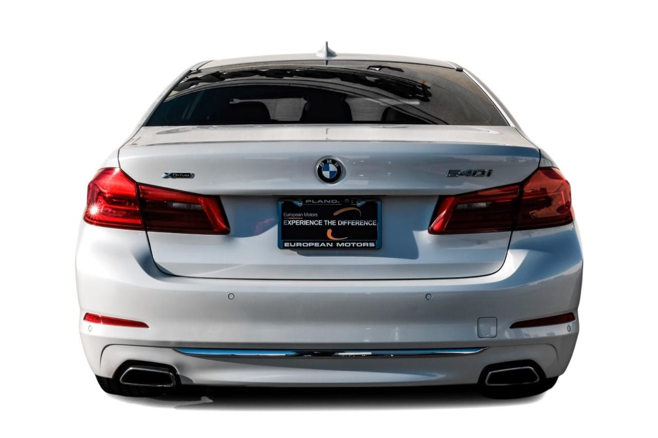 BMW 540i Vehicle Main Gallery Image 10