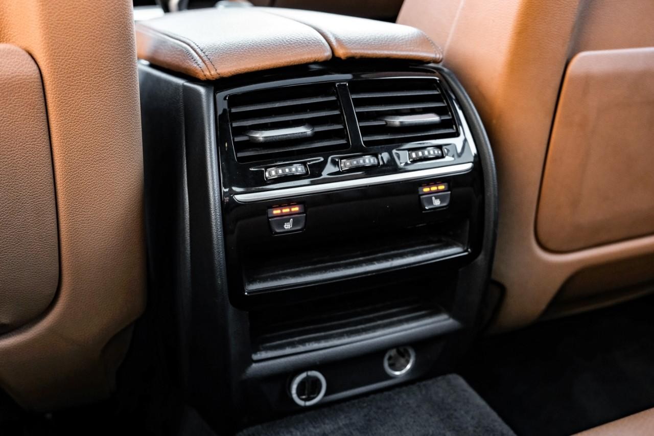 BMW 540i Vehicle Main Gallery Image 41