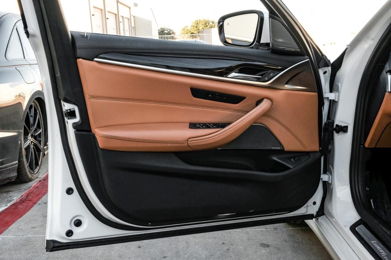 BMW 540i Vehicle Main Gallery Image 46