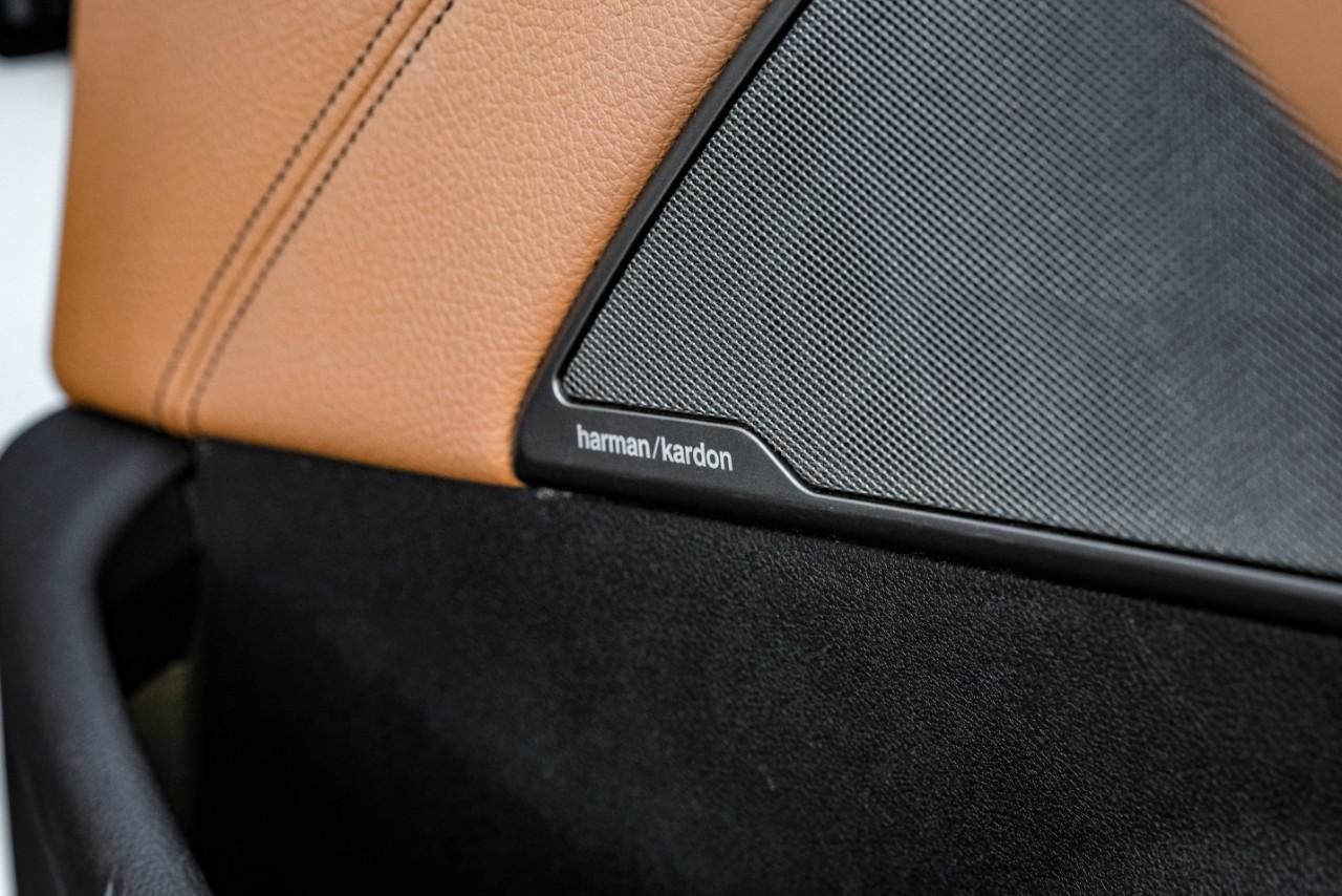 BMW 540i Vehicle Main Gallery Image 49