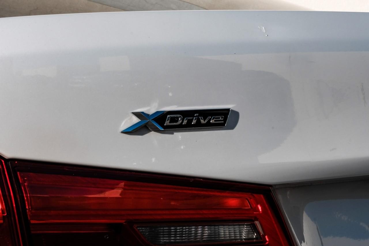 BMW 540i Vehicle Main Gallery Image 57