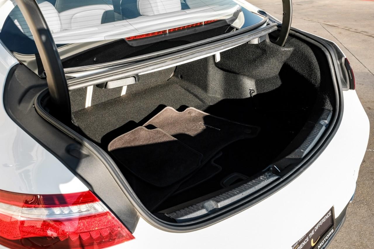 Mercedes-Benz E 400 Vehicle Main Gallery Image 50