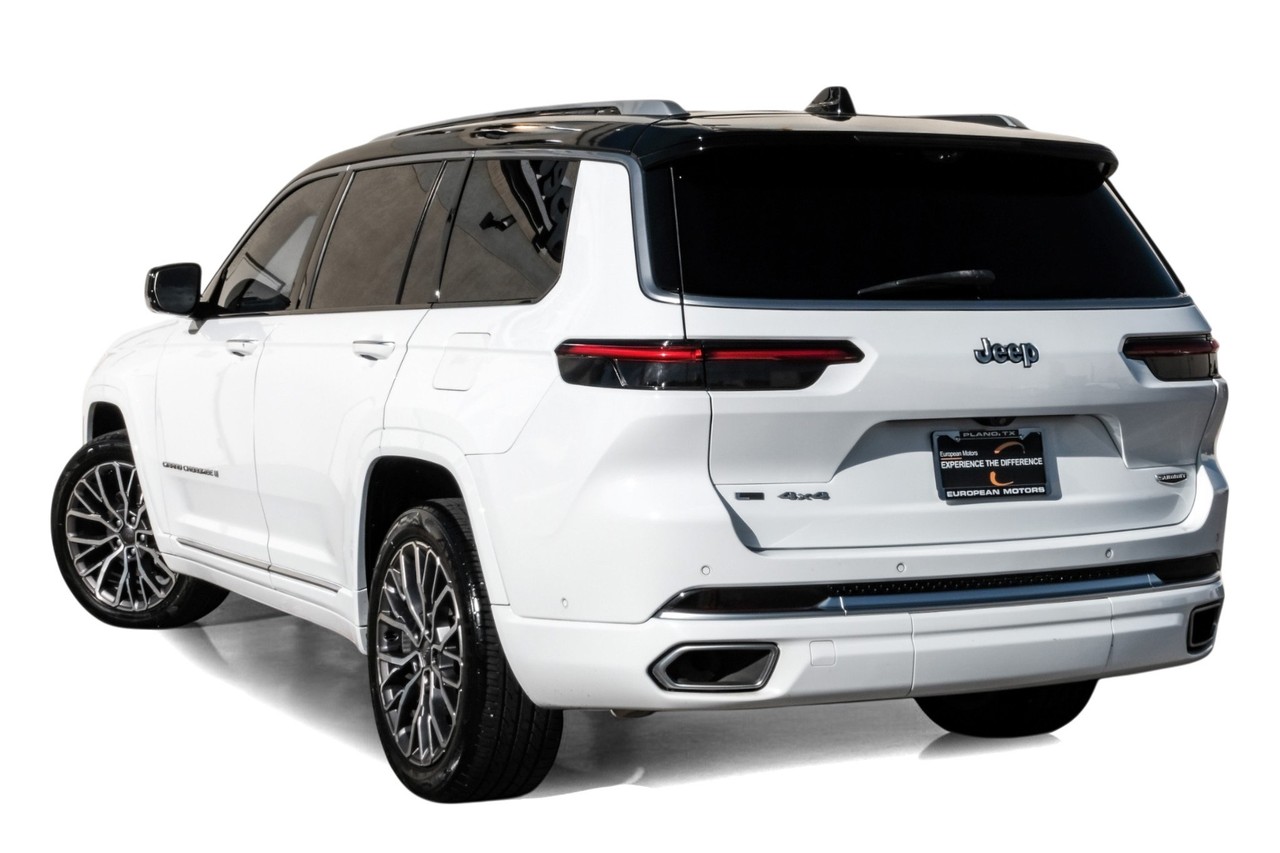 Jeep Grand Cherokee L Vehicle Main Gallery Image 11