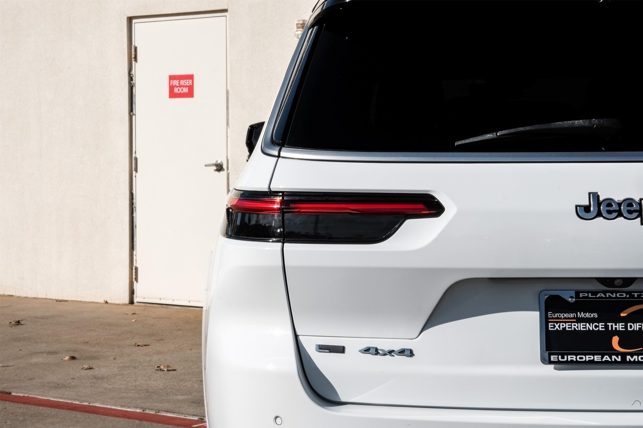 Jeep Grand Cherokee L Vehicle Main Gallery Image 58