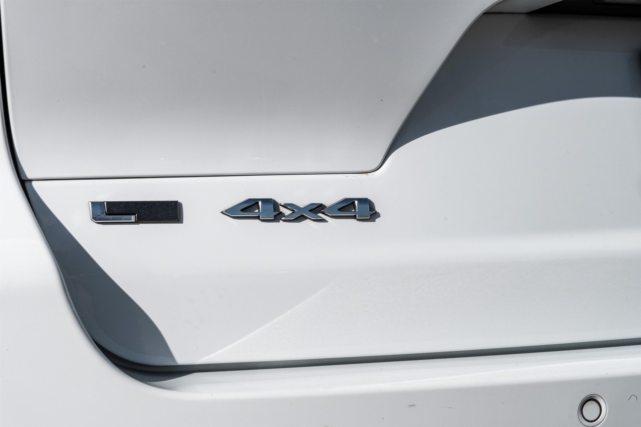 Jeep Grand Cherokee L Vehicle Main Gallery Image 59