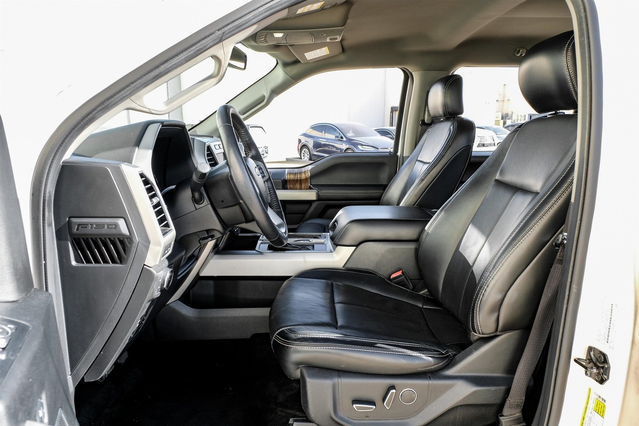 Ford F-150 Vehicle Main Gallery Image 04