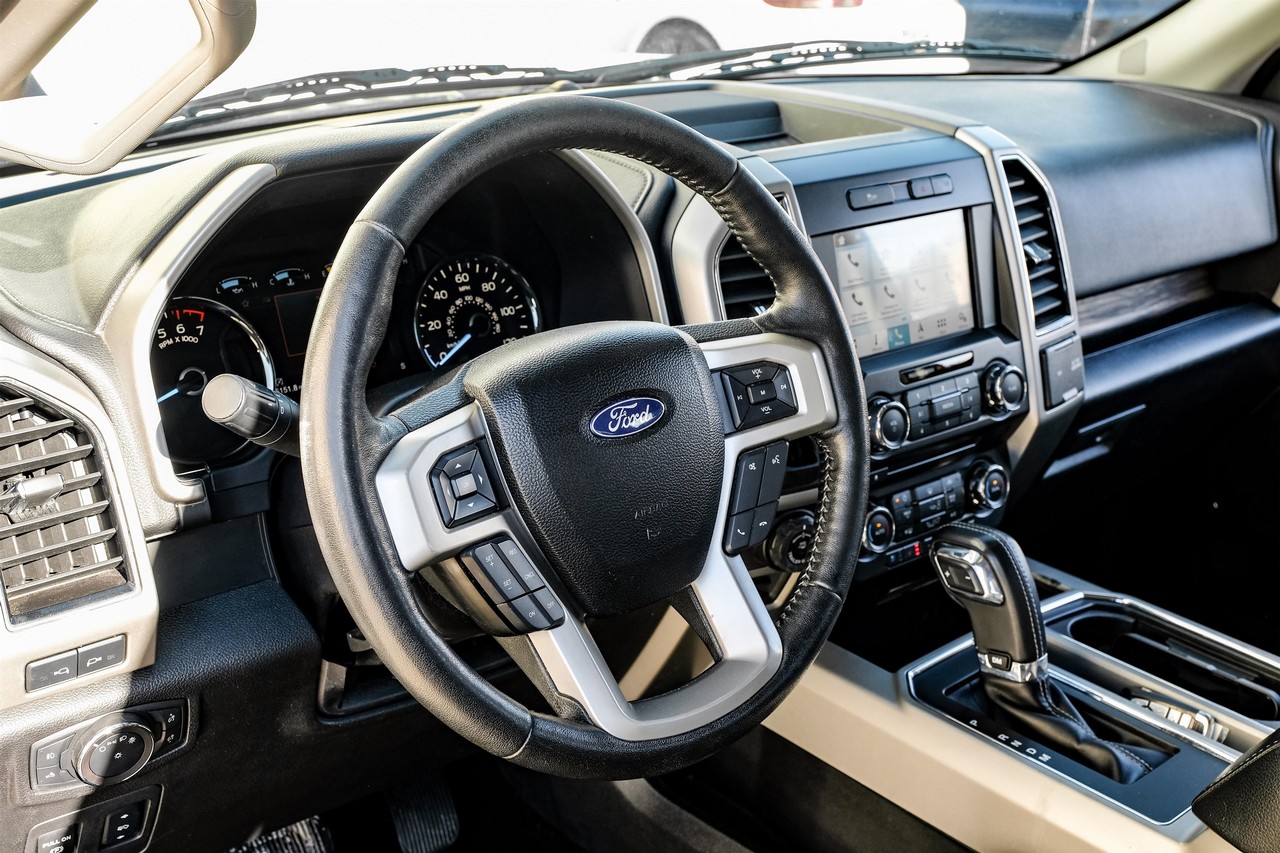 Ford F-150 Vehicle Main Gallery Image 15