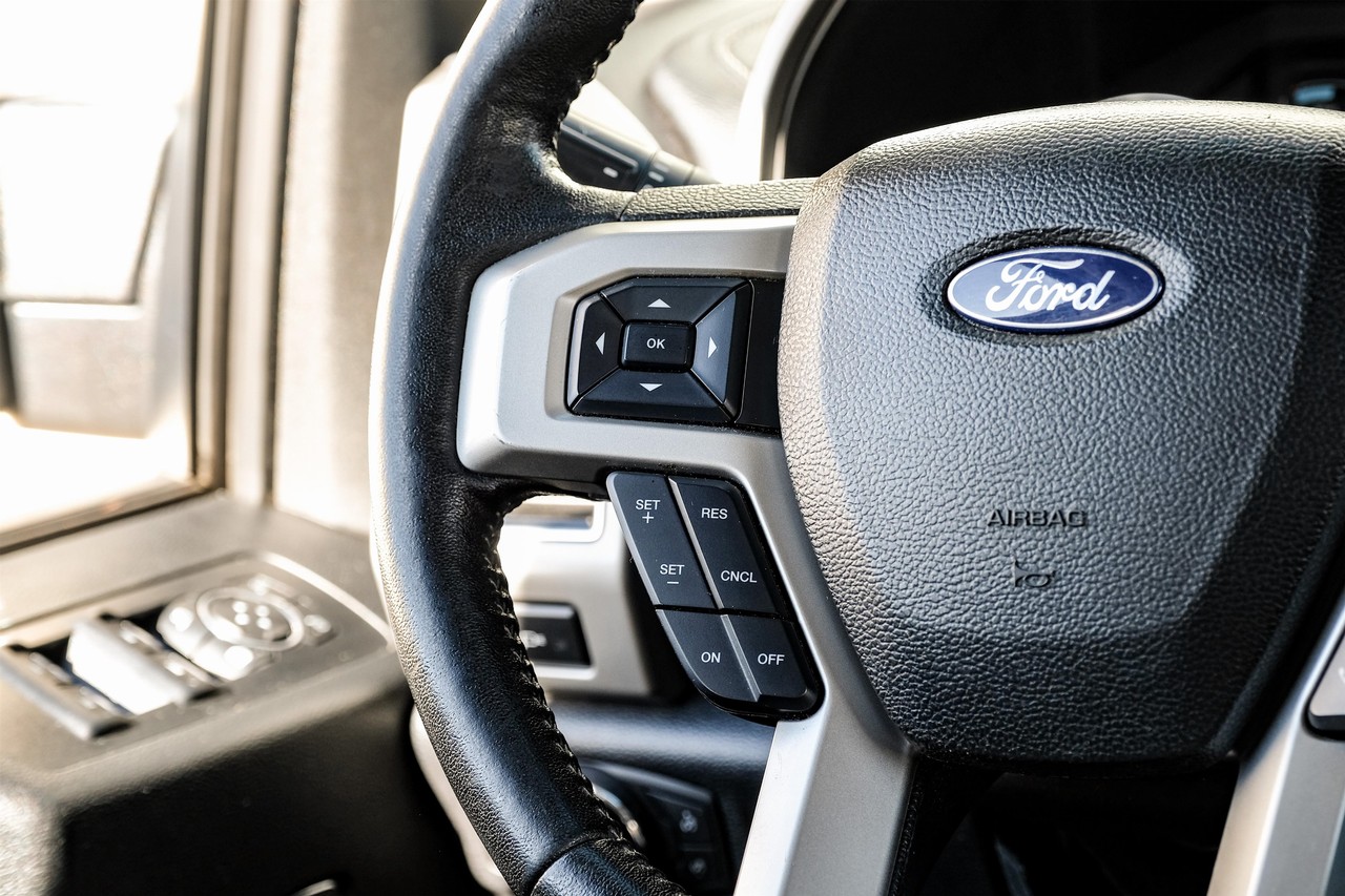 Ford F-150 Vehicle Main Gallery Image 17