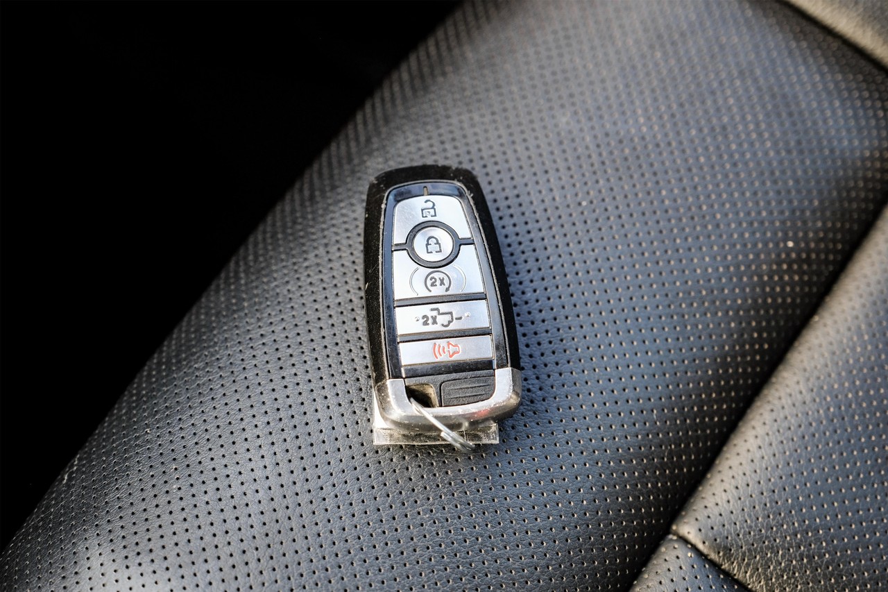 Ford F-150 Vehicle Main Gallery Image 30