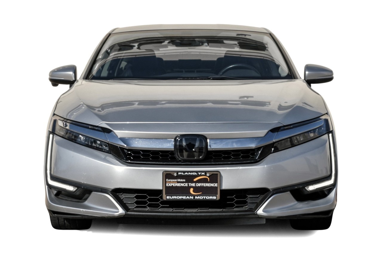 Honda Clarity Plug-In Hybrid Vehicle Main Gallery Image 05