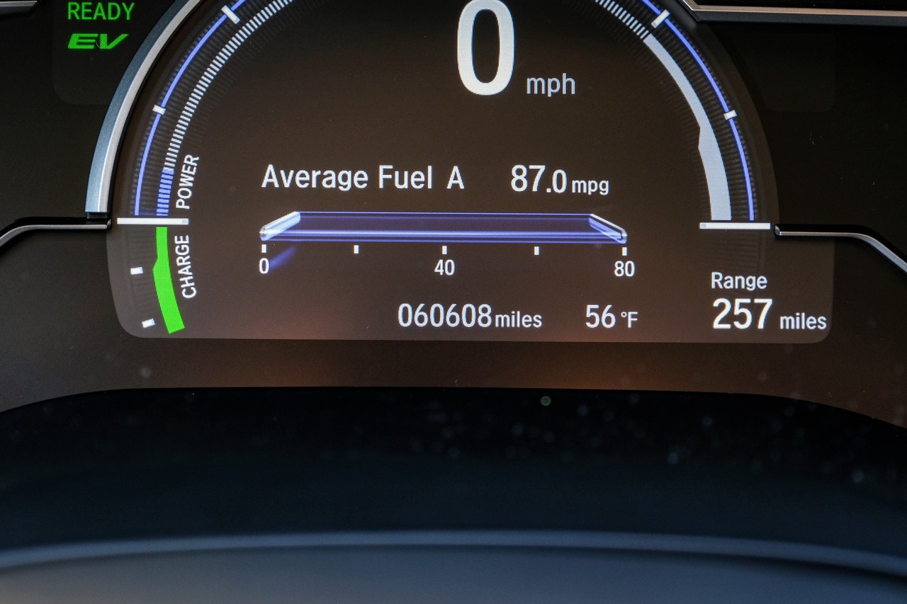 Honda Clarity Plug-In Hybrid Vehicle Main Gallery Image 20
