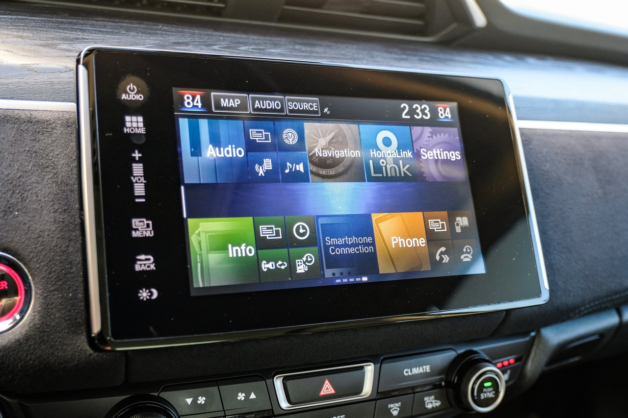 Honda Clarity Plug-In Hybrid Vehicle Main Gallery Image 27