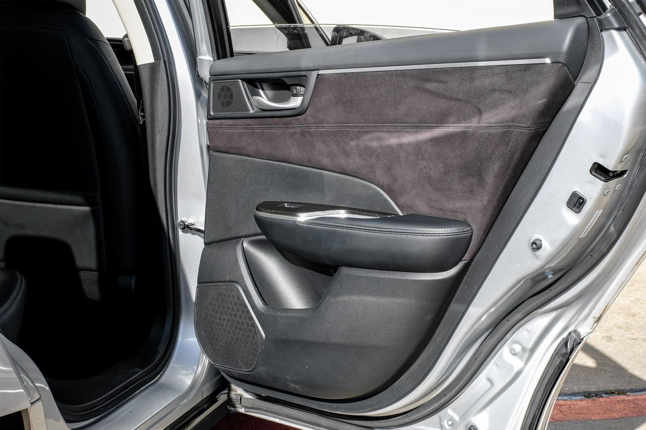 Honda Clarity Plug-In Hybrid Vehicle Main Gallery Image 44