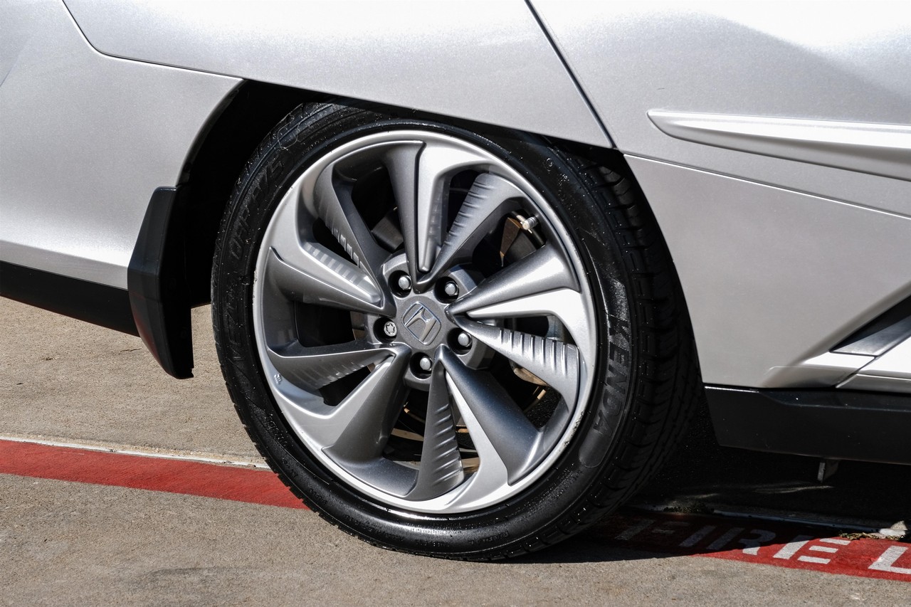 Honda Clarity Plug-In Hybrid Vehicle Main Gallery Image 49