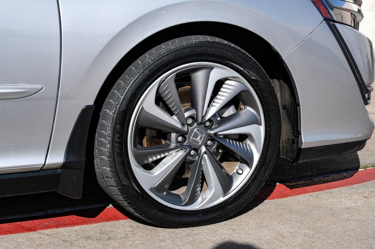 Honda Clarity Plug-In Hybrid Vehicle Main Gallery Image 50