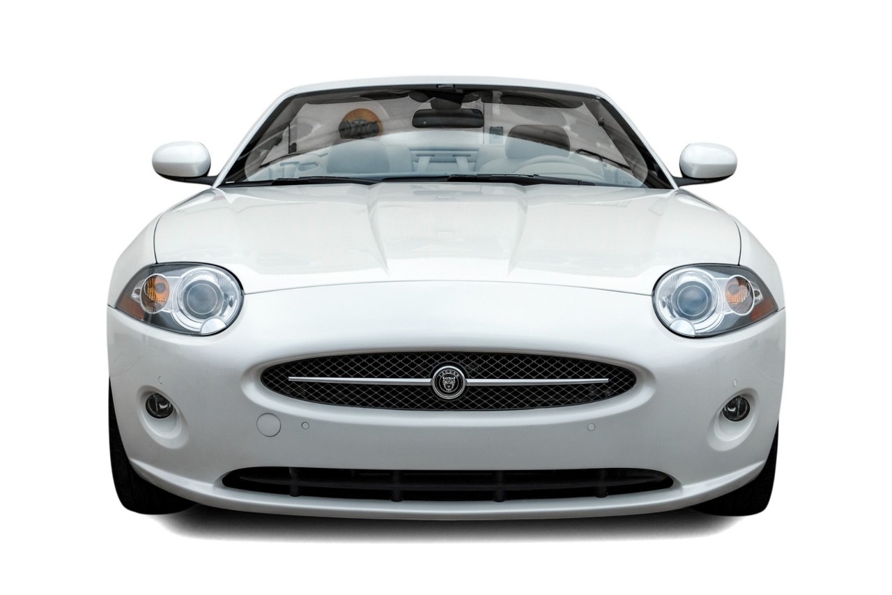 Jaguar XK Vehicle Main Gallery Image 07