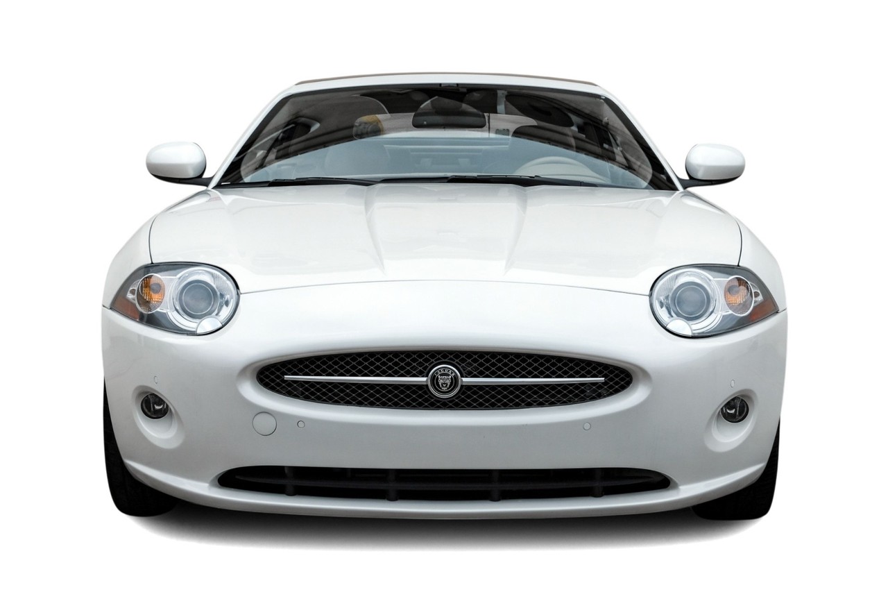 Jaguar XK Vehicle Main Gallery Image 08