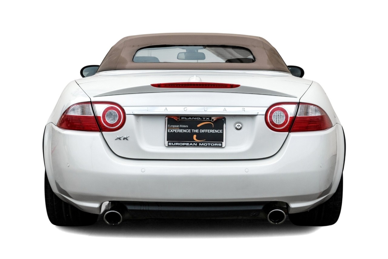 Jaguar XK Vehicle Main Gallery Image 13